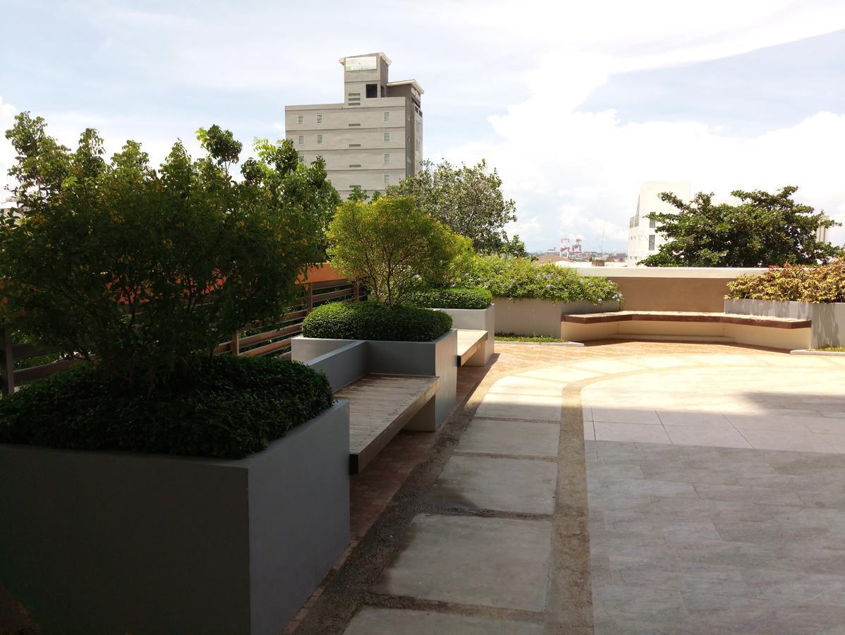 2405 Mabolo Garden Flats Apartment Cebu Exterior photo