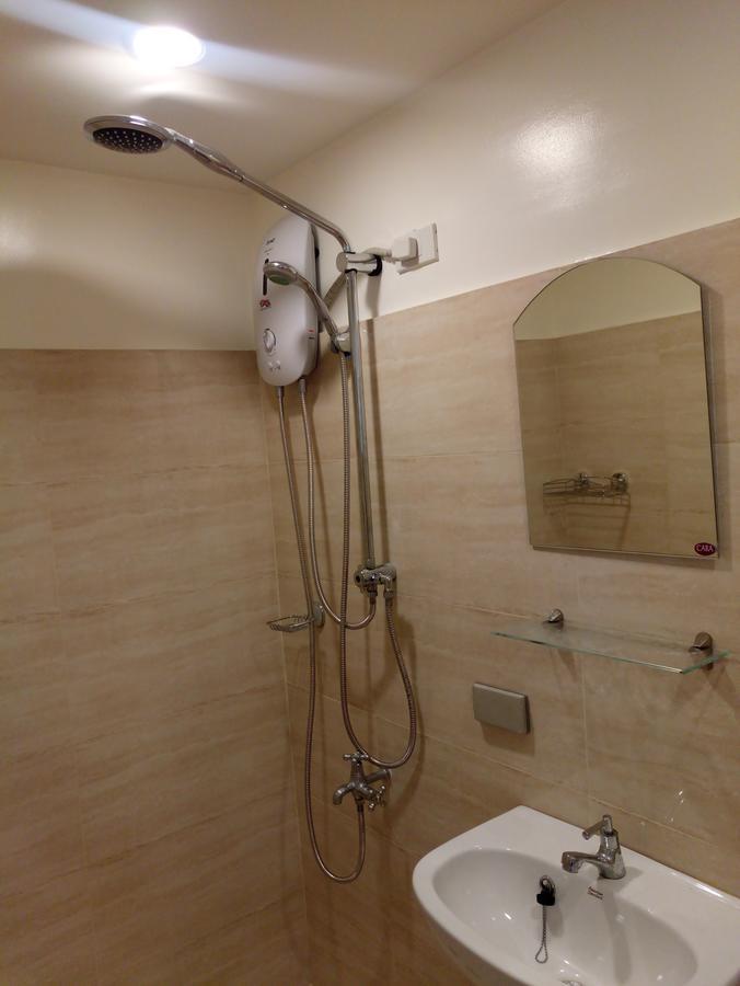 2405 Mabolo Garden Flats Apartment Cebu Exterior photo